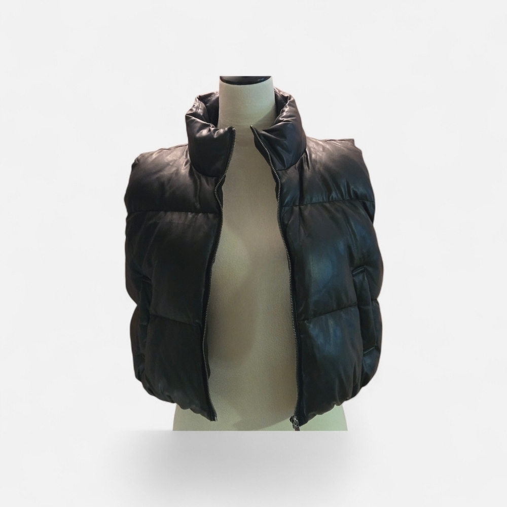 Double Zero Girls Junior L Black Faux Leather Cropped Puffer Vest Standup Collar - Picture 5 of 13